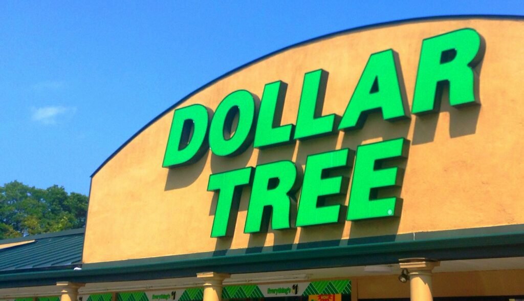 'Dollar Twenty-Five Tree' From Ten Million Dollar A Year CEO