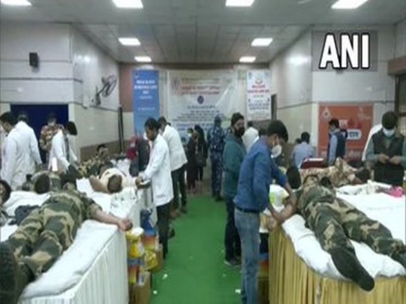 India News | Delhi: AIIMS Organises Blood Donation Camp