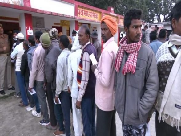 India News | Polling Begins for Fifth Phase of UP Assembly Elections in 61 Constituencies