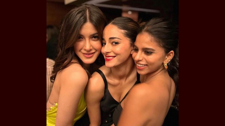 Suhana Khan, Ananya Panday, Shanaya Kapoor Are Friendship Goals As They Pose for a Stylish Snap at Farhan Akhtar-Shibani Dandekar’s Post-Wedding Bash!