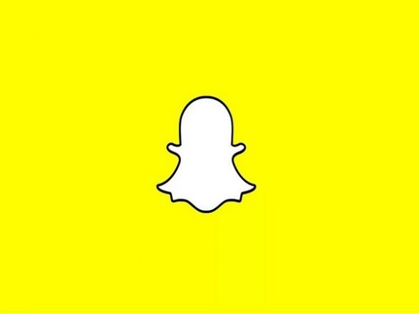 Tech News | Snapchat Announces First Live Location Feature